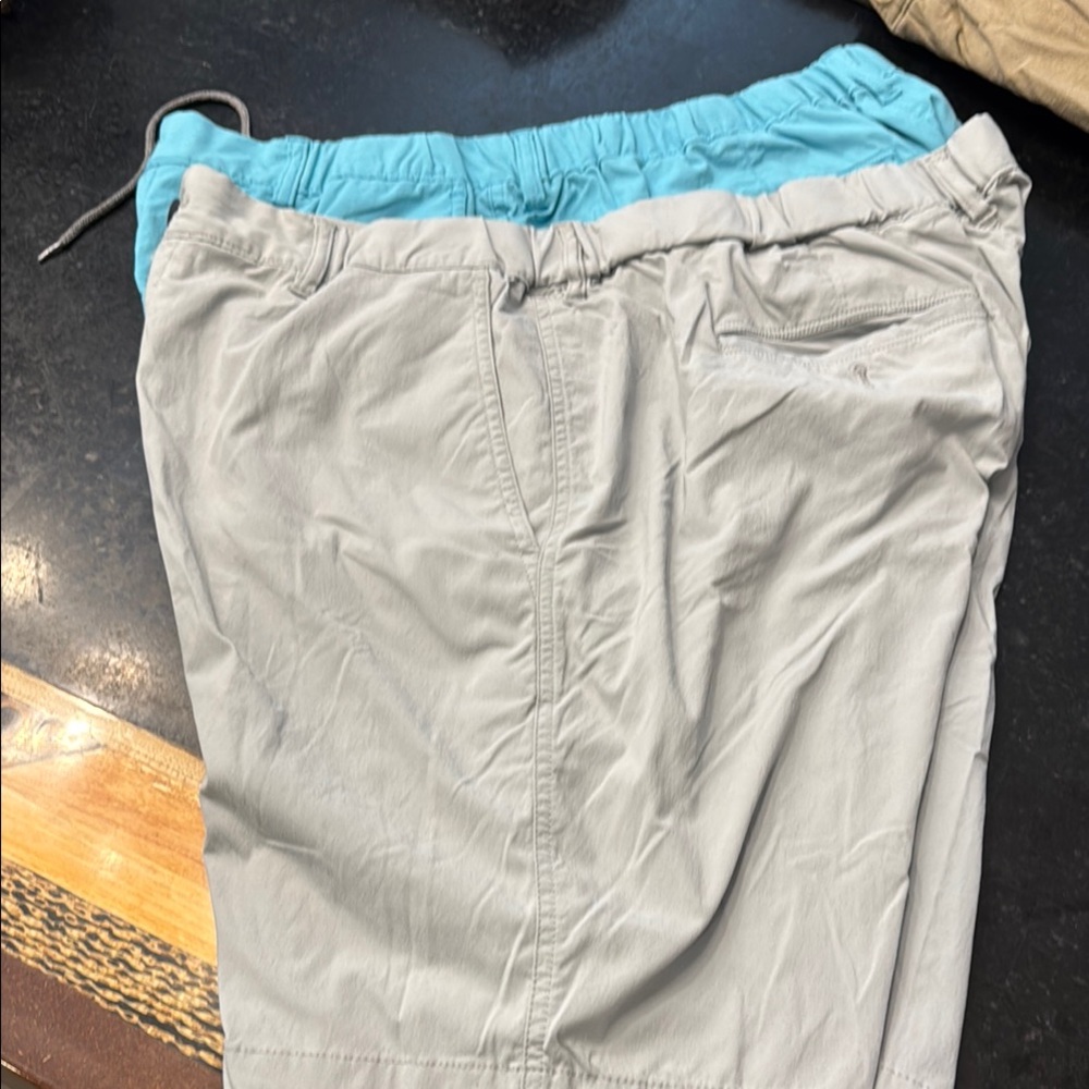 Men's Gray and Blue Shorts